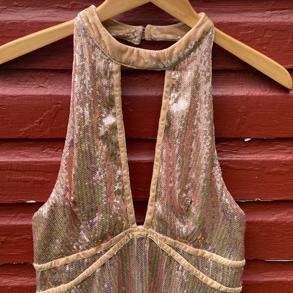 Free People Film Noir Sequin Mini Dress in Rose Gold Women's Size 8 - Picture 4 of 8